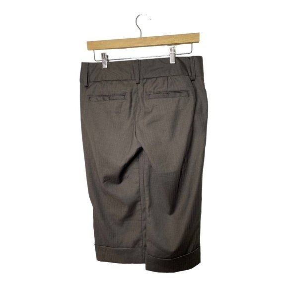 OLD Navy low waist stretch capri size 4 - Picture 2 of 7